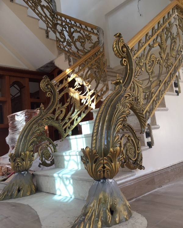 Lan can cầu thang nhôm đúc đẹp