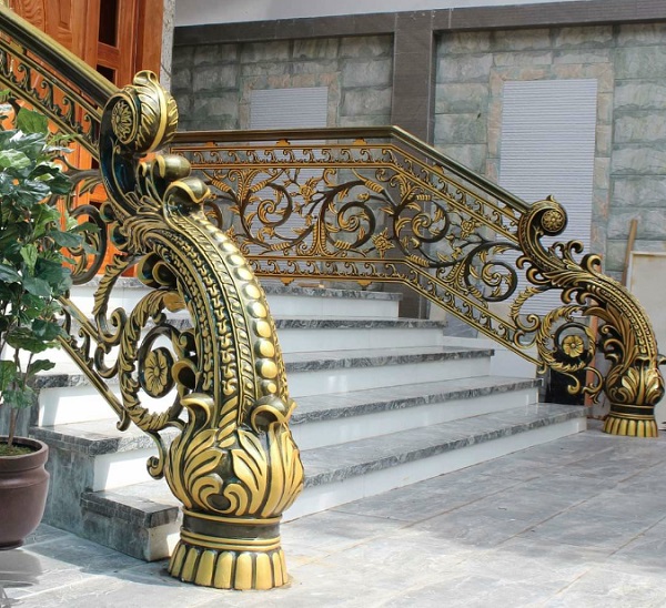 Mẫu cầu thang nhôm đúc cho lâu đài