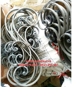 Cụm S trang trí cầu thang